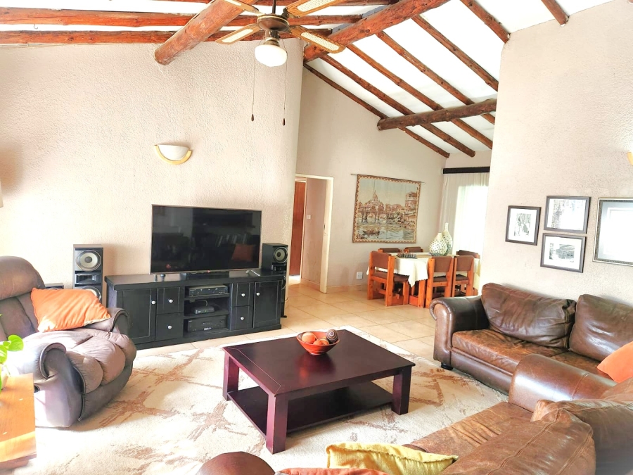 4 Bedroom Property for Sale in Doringkloof Gauteng