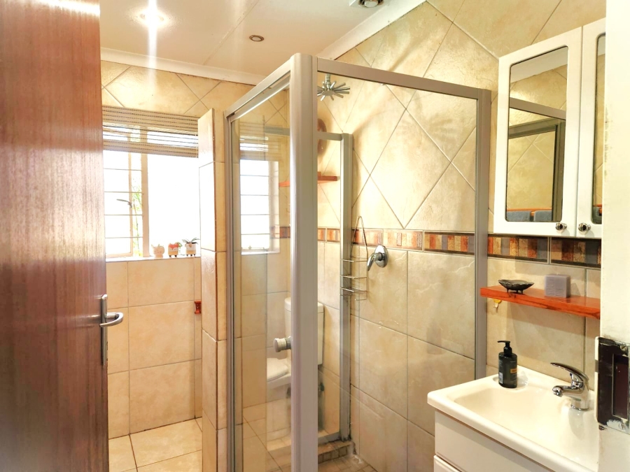 4 Bedroom Property for Sale in Doringkloof Gauteng