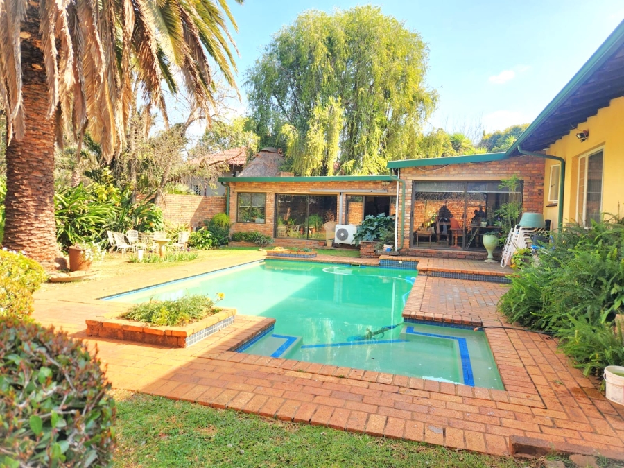 4 Bedroom Property for Sale in Doringkloof Gauteng