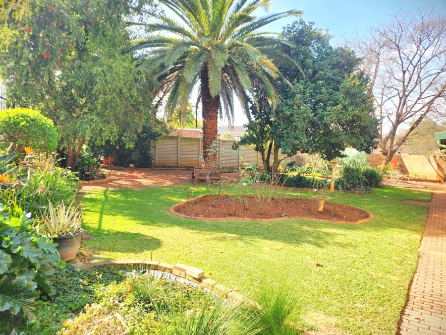 4 Bedroom Property for Sale in Doringkloof Gauteng