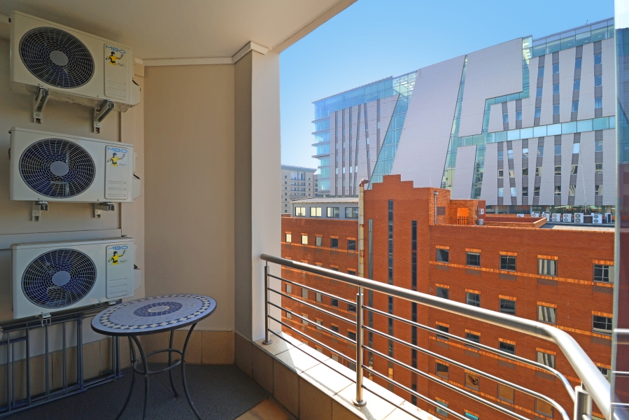 To Let 2 Bedroom Property for Rent in Sandown Gauteng