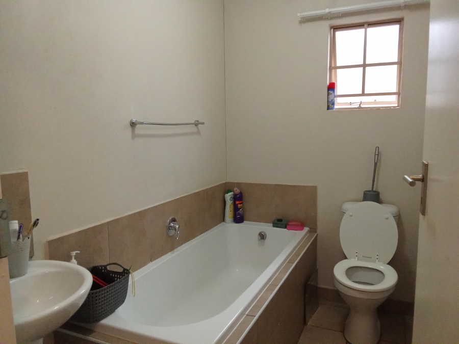 3 Bedroom Property for Sale in Sky City Gauteng