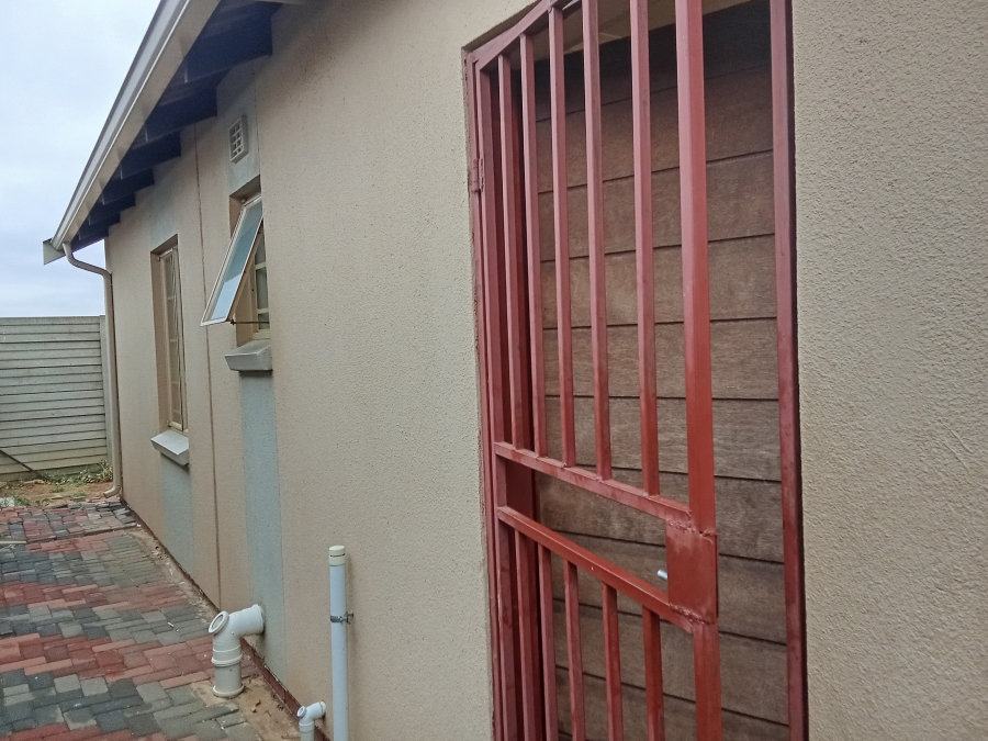 3 Bedroom Property for Sale in Sky City Gauteng