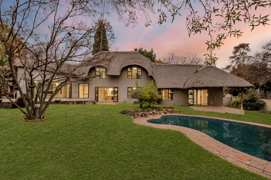 6 Bedroom Property for Sale in Morningside Manor Gauteng