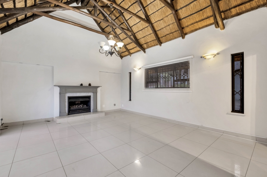 6 Bedroom Property for Sale in Morningside Manor Gauteng