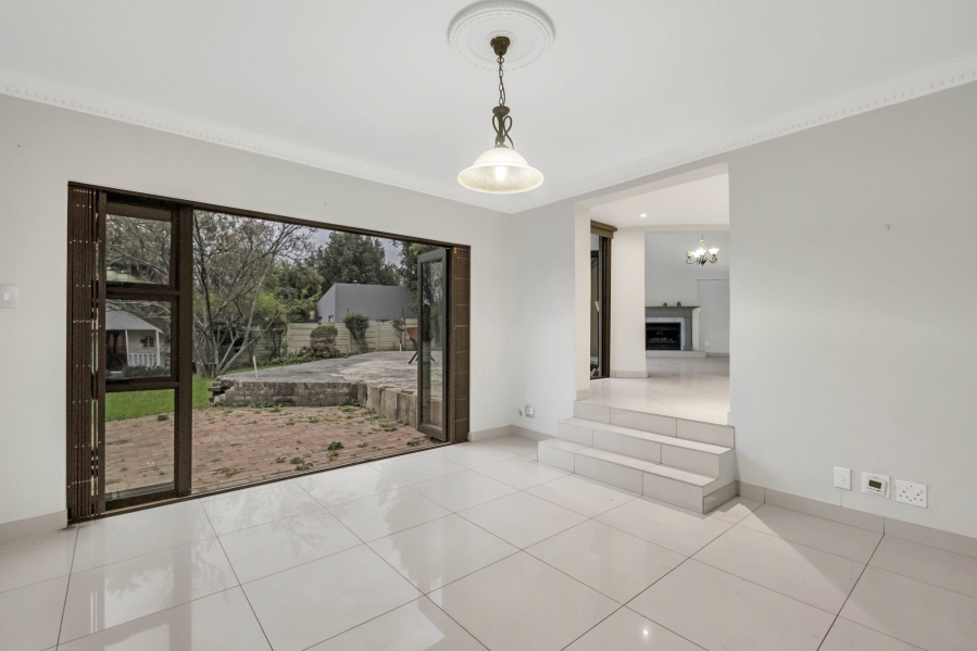 6 Bedroom Property for Sale in Morningside Manor Gauteng