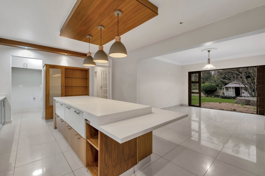 6 Bedroom Property for Sale in Morningside Manor Gauteng