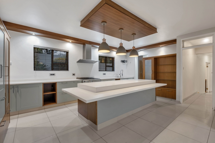 6 Bedroom Property for Sale in Morningside Manor Gauteng
