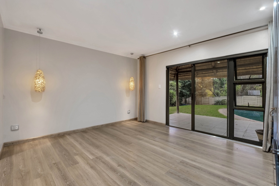 6 Bedroom Property for Sale in Morningside Manor Gauteng