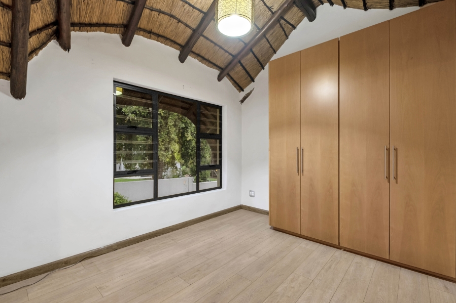 6 Bedroom Property for Sale in Morningside Manor Gauteng