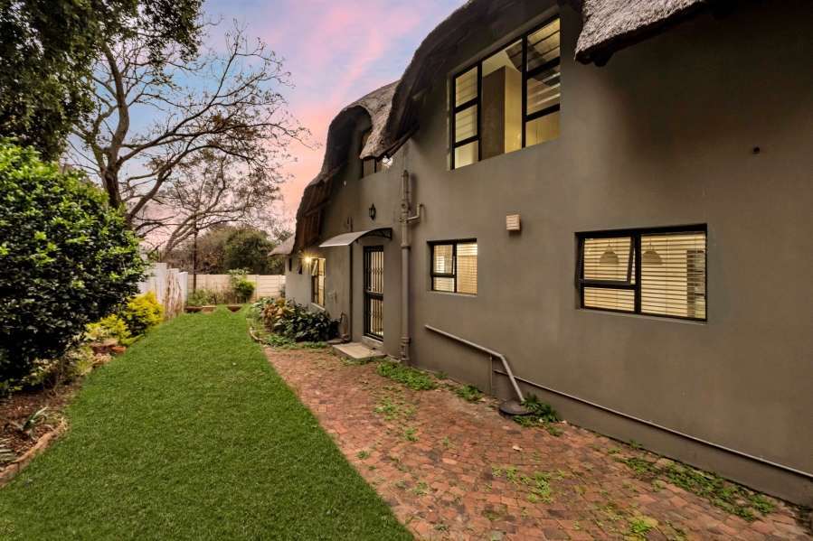6 Bedroom Property for Sale in Morningside Manor Gauteng