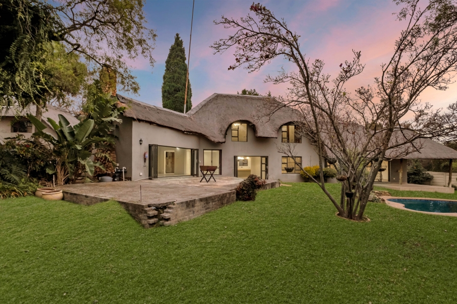 6 Bedroom Property for Sale in Morningside Manor Gauteng