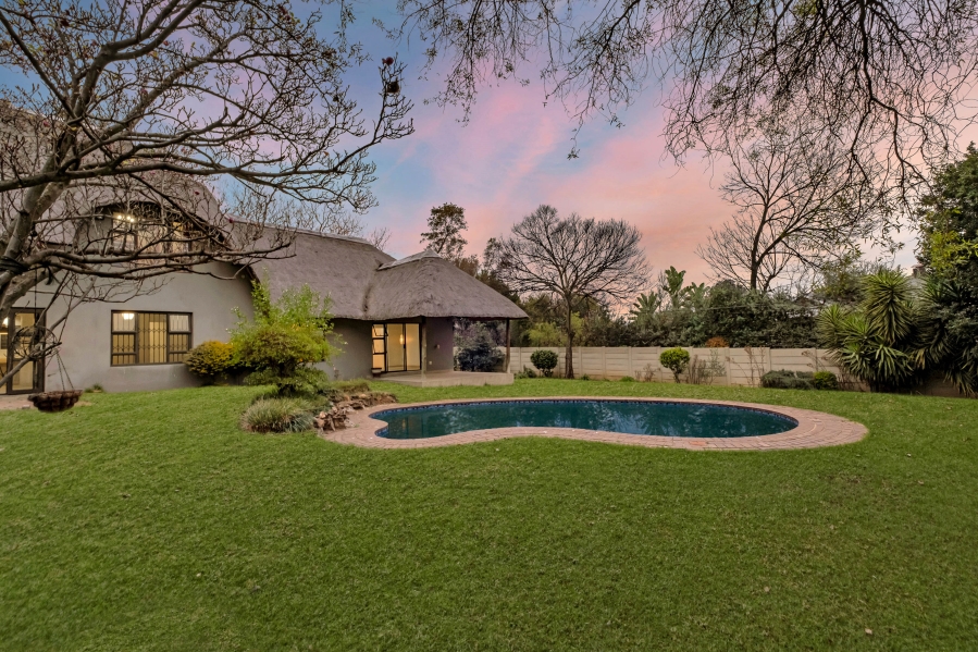 6 Bedroom Property for Sale in Morningside Manor Gauteng