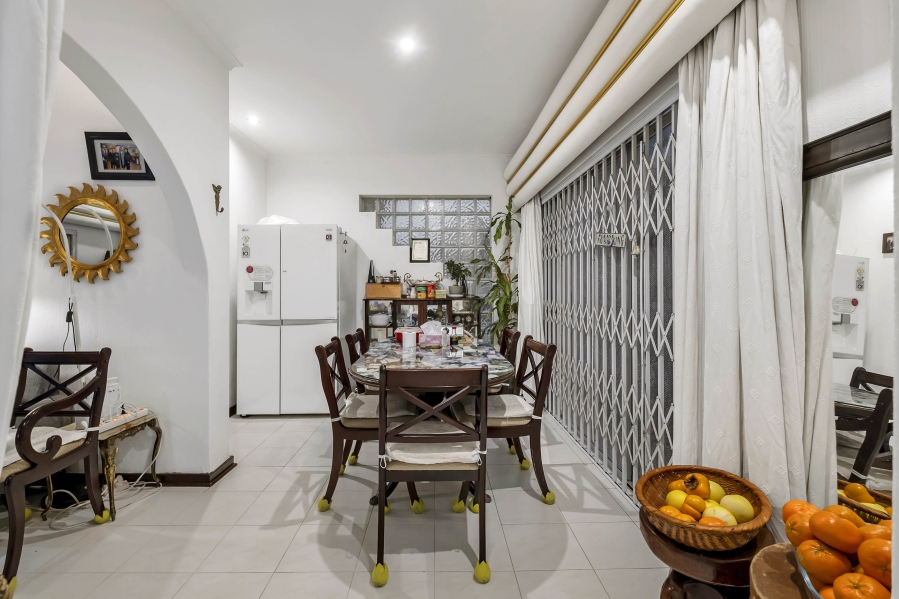 6 Bedroom Property for Sale in Morningside Gauteng