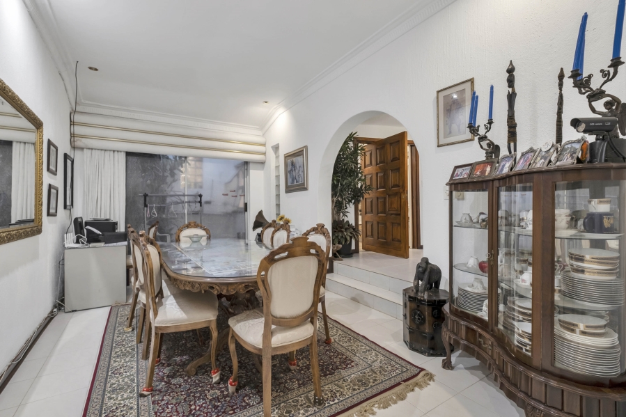 6 Bedroom Property for Sale in Morningside Gauteng