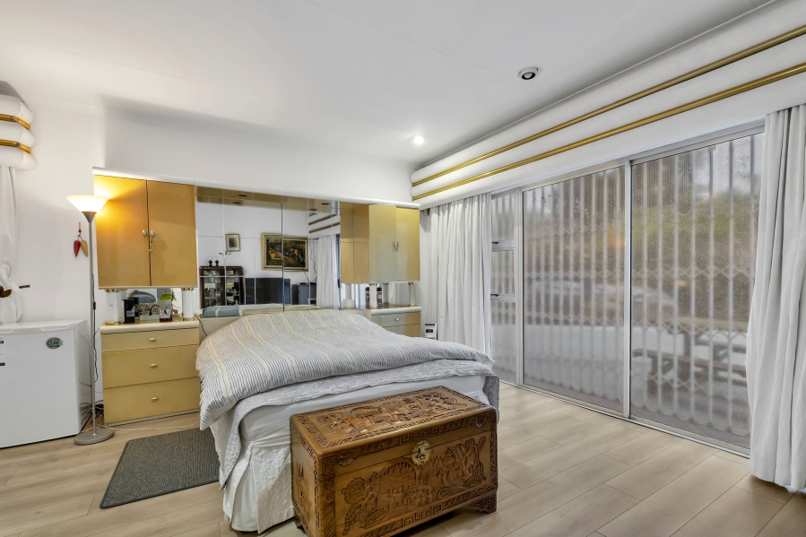 6 Bedroom Property for Sale in Morningside Gauteng