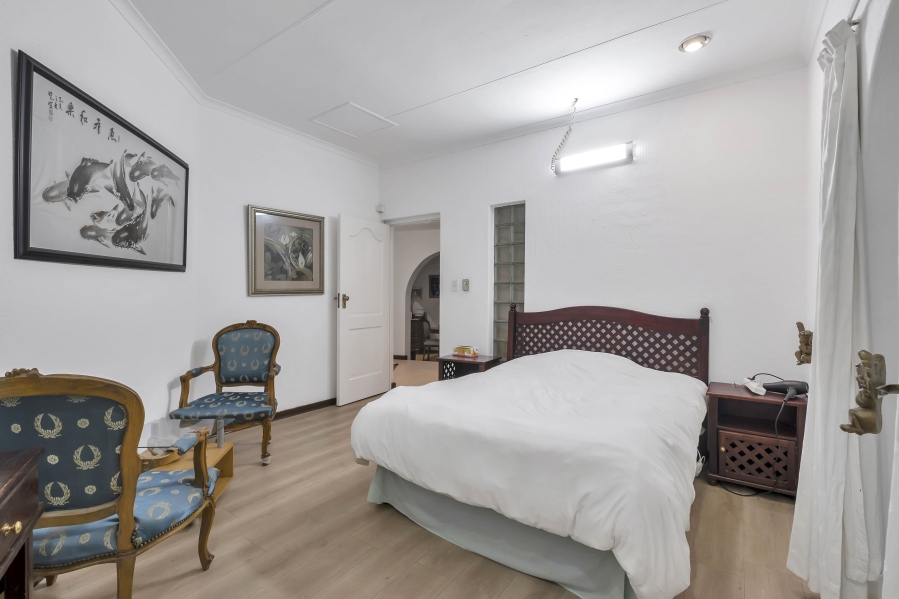 6 Bedroom Property for Sale in Morningside Gauteng