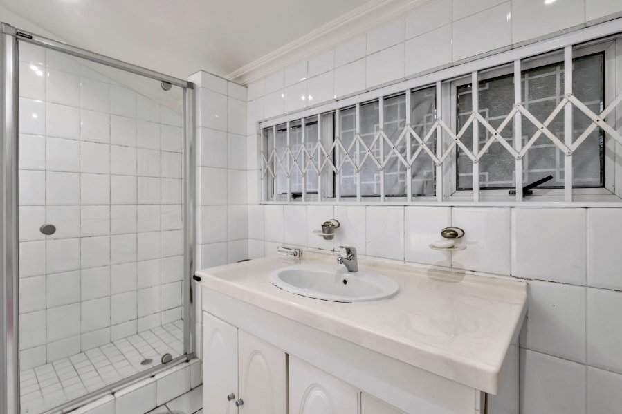 6 Bedroom Property for Sale in Morningside Gauteng