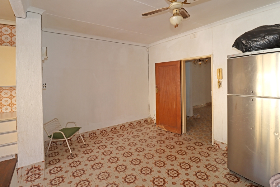5 Bedroom Property for Sale in Orange Grove Gauteng