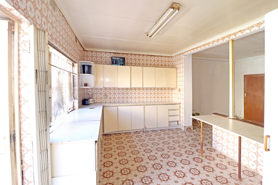 5 Bedroom Property for Sale in Orange Grove Gauteng