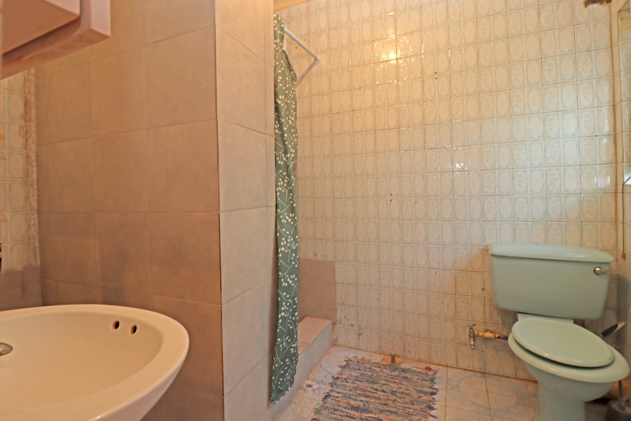 5 Bedroom Property for Sale in Orange Grove Gauteng