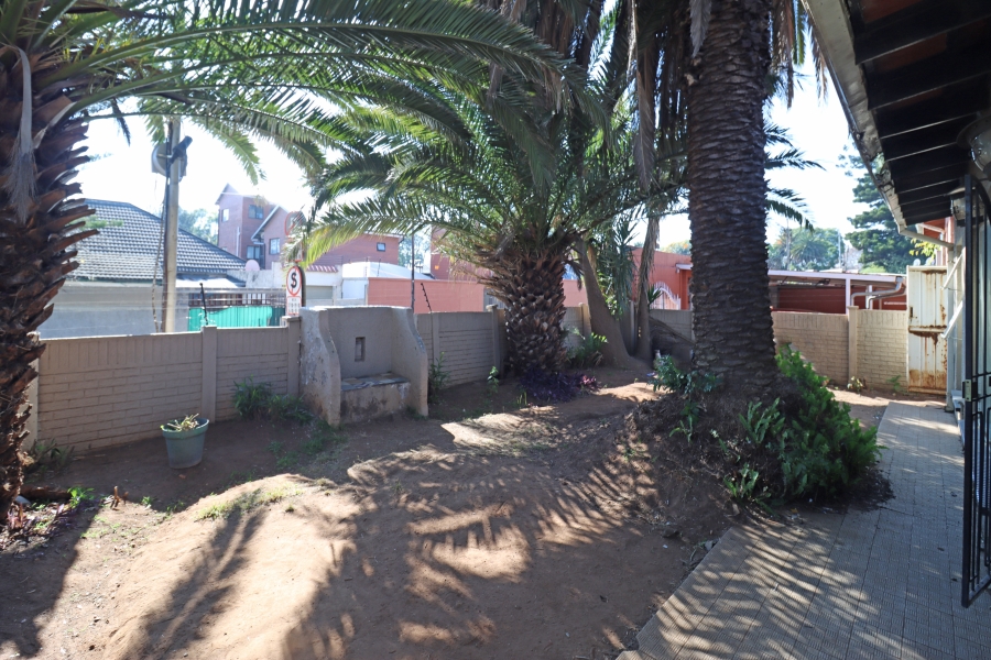 5 Bedroom Property for Sale in Orange Grove Gauteng