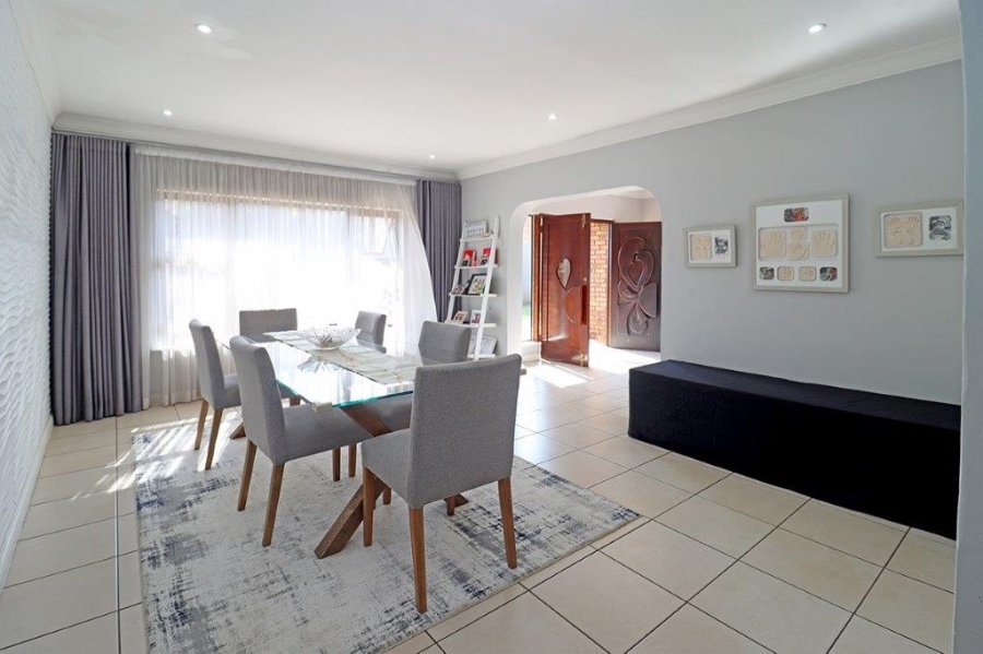 4 Bedroom Property for Sale in Dowerglen Ext 3 Gauteng