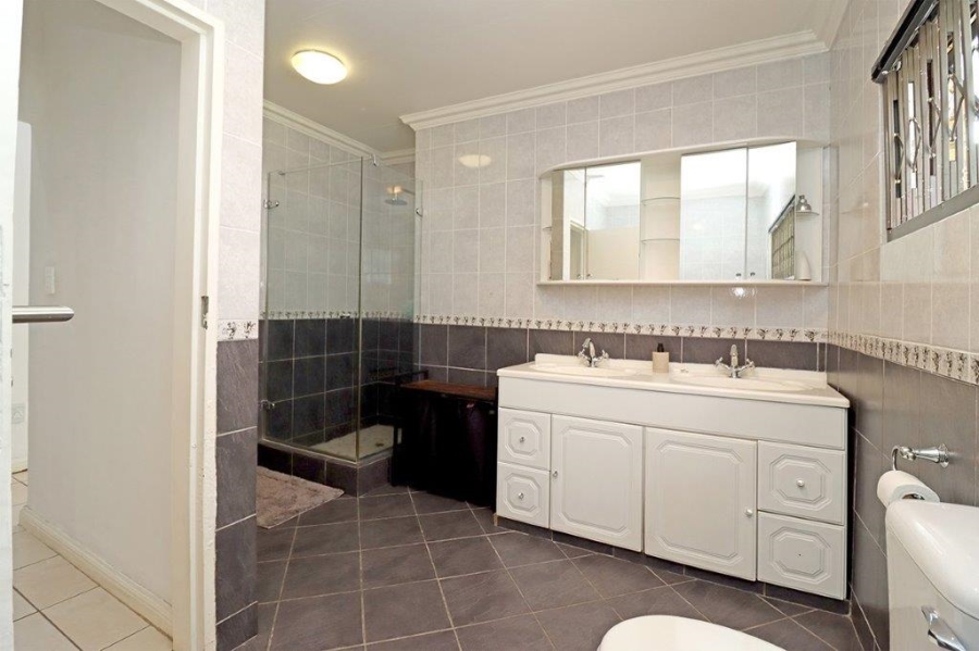 4 Bedroom Property for Sale in Dowerglen Ext 3 Gauteng