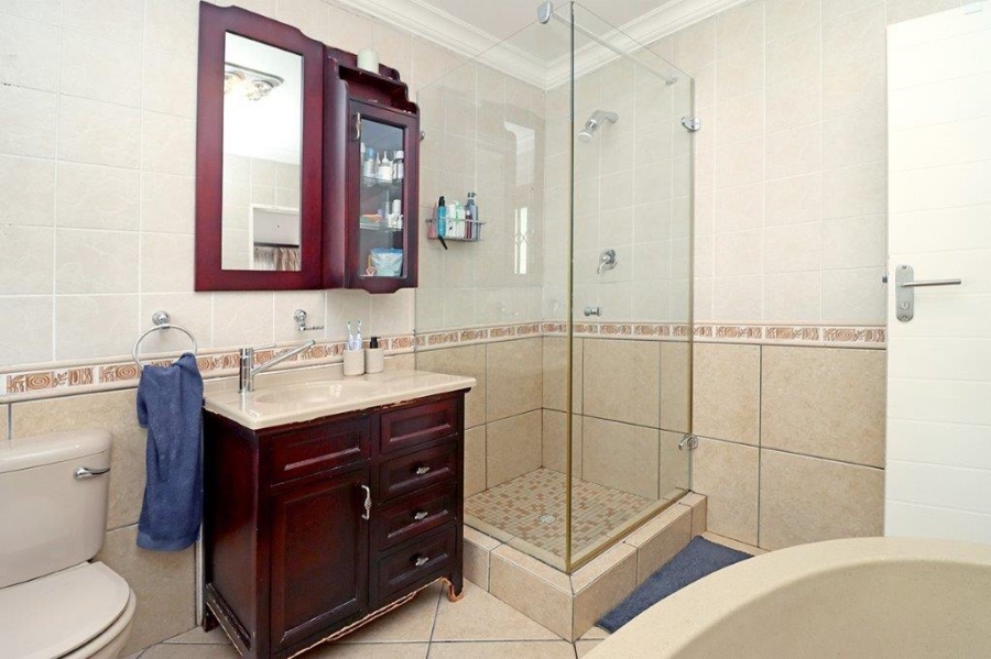 4 Bedroom Property for Sale in Dowerglen Ext 3 Gauteng
