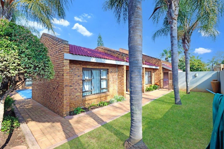 4 Bedroom Property for Sale in Dowerglen Ext 3 Gauteng