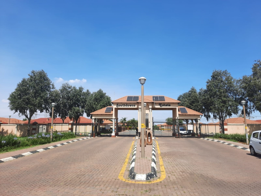 To Let 2 Bedroom Property for Rent in Albertsdal Gauteng