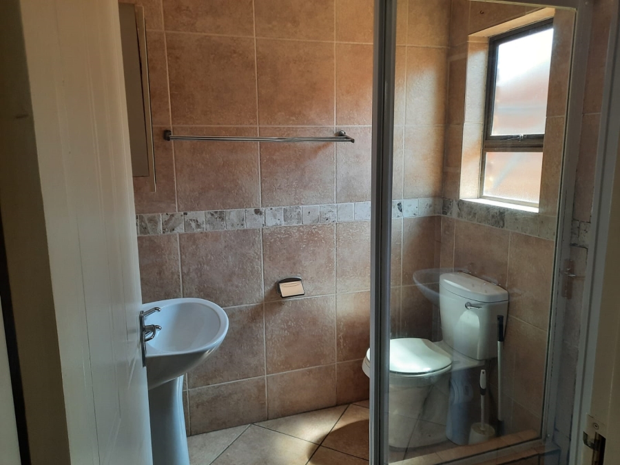 To Let 2 Bedroom Property for Rent in Albertsdal Gauteng