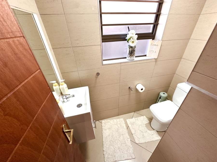3 Bedroom Property for Sale in Thatchfield Estate Gauteng