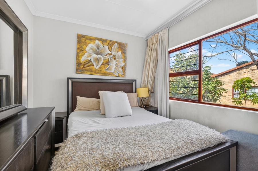 2 Bedroom Property for Sale in Maroeladal Gauteng