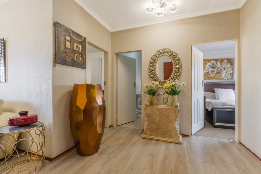 2 Bedroom Property for Sale in Maroeladal Gauteng