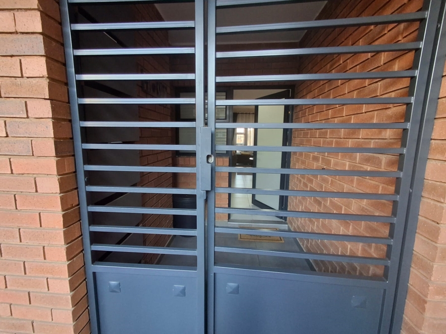 3 Bedroom Property for Sale in Bartlett Gauteng