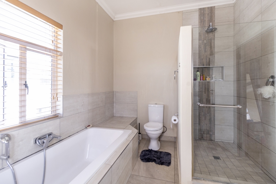 4 Bedroom Property for Sale in The Hills Game Reserve Estate Gauteng