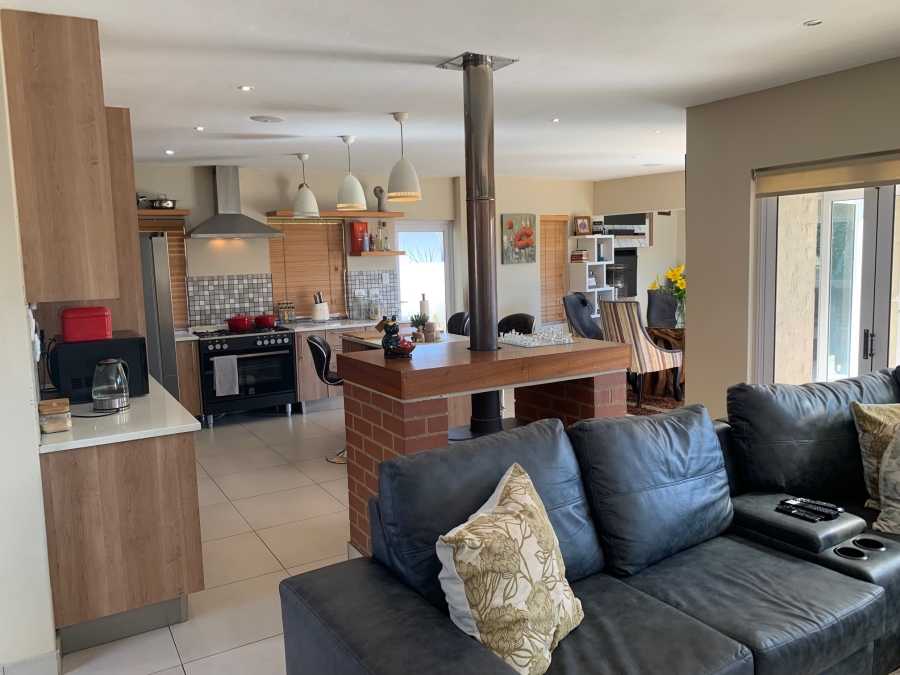 4 Bedroom Property for Sale in The Hills Game Reserve Estate Gauteng
