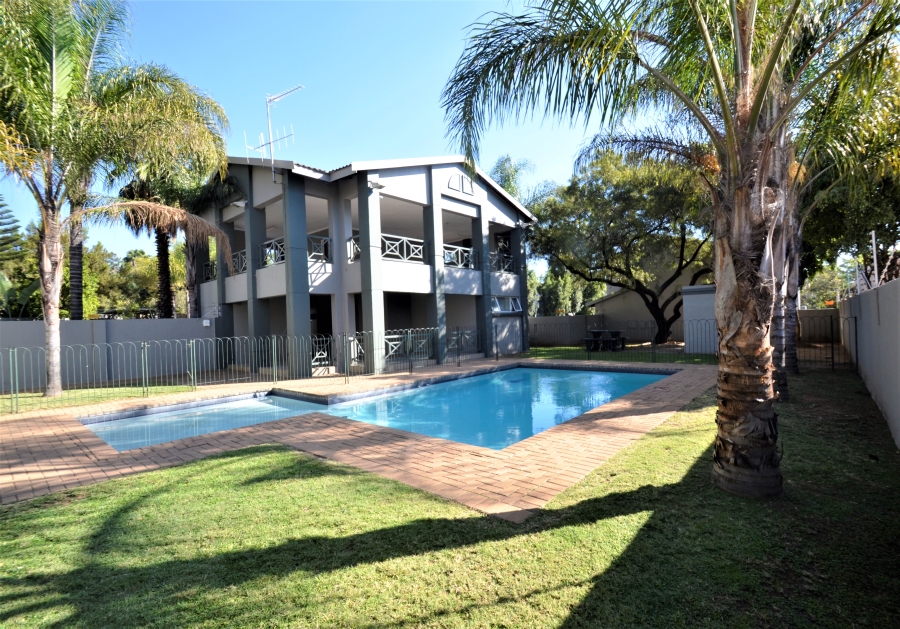 2 Bedroom Property for Sale in North Riding Gauteng