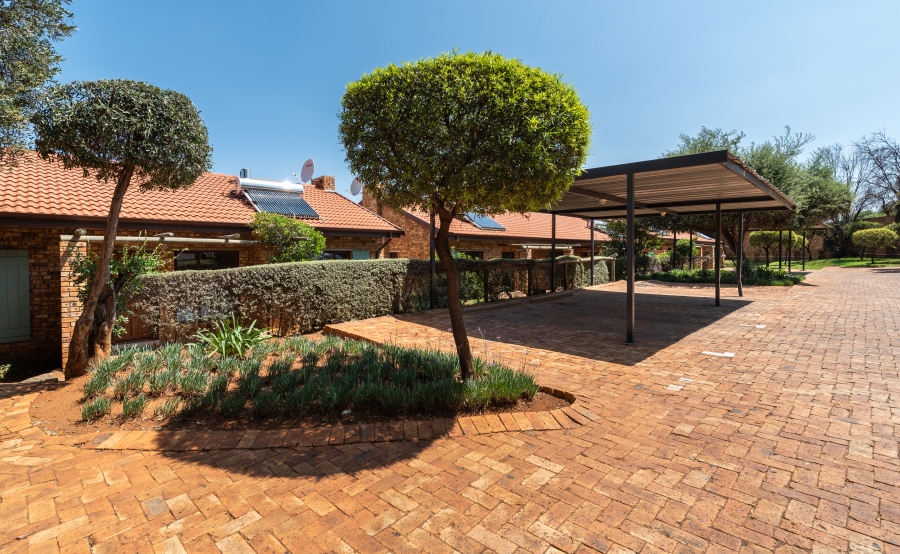 3 Bedroom Property for Sale in North Riding AH Gauteng
