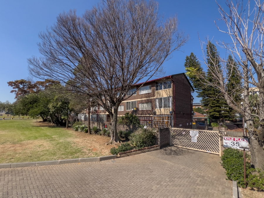 1 Bedroom Property for Sale in Eastleigh Gauteng