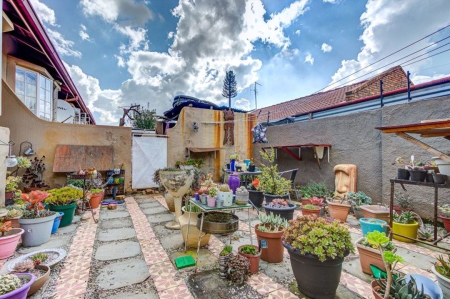 2 Bedroom Property for Sale in Norkem Park Gauteng
