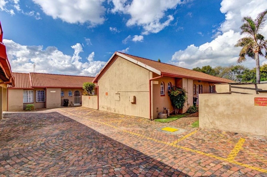 2 Bedroom Property for Sale in Norkem Park Gauteng