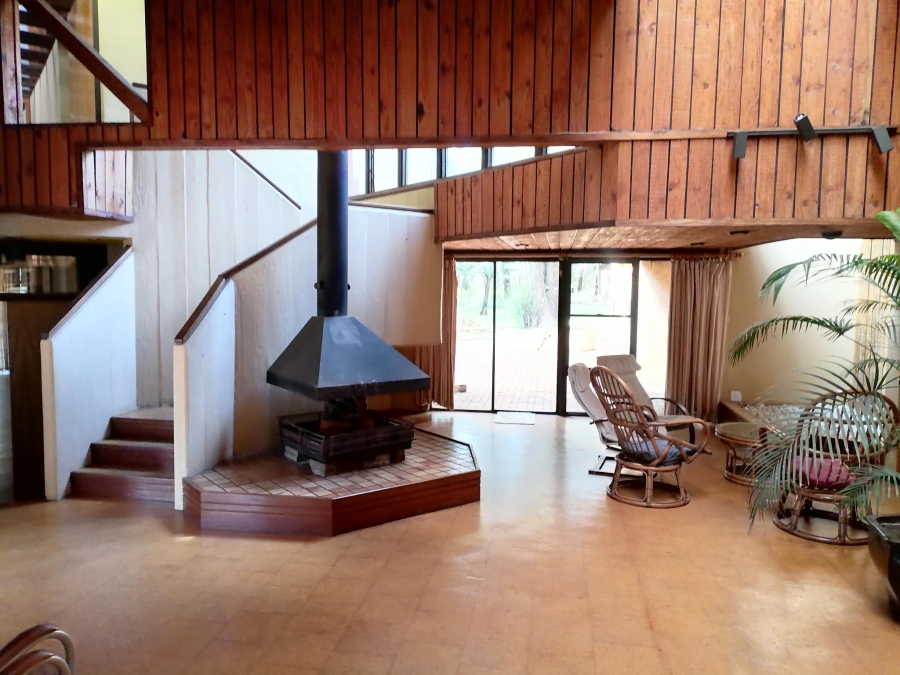 To Let 10 Bedroom Property for Rent in Equestria Gauteng