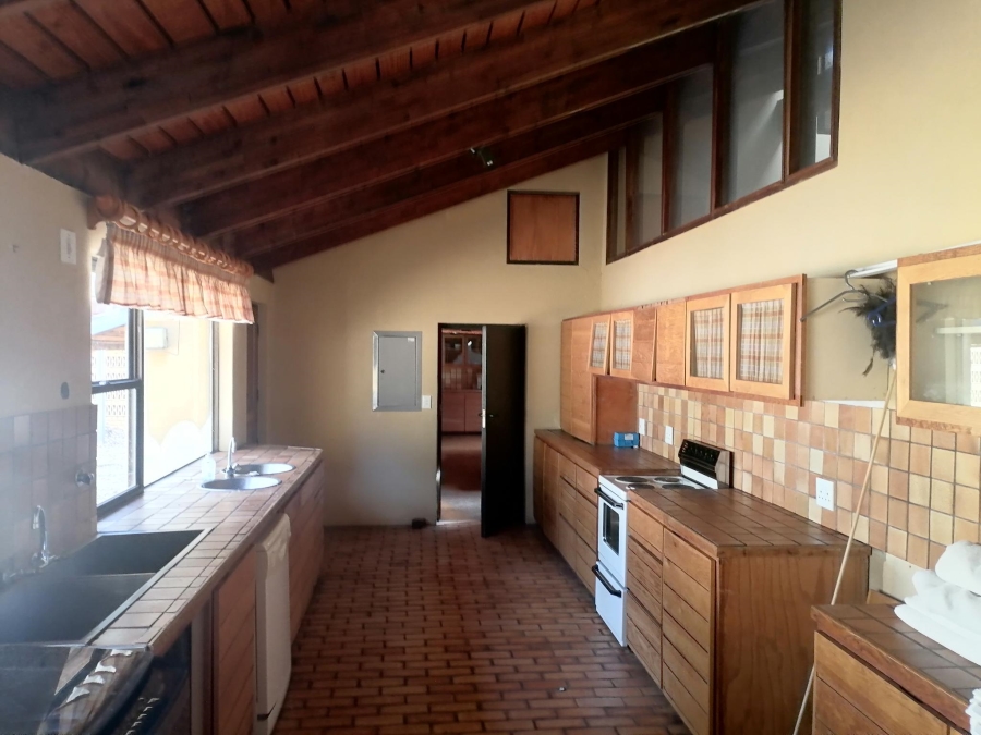 To Let 10 Bedroom Property for Rent in Equestria Gauteng