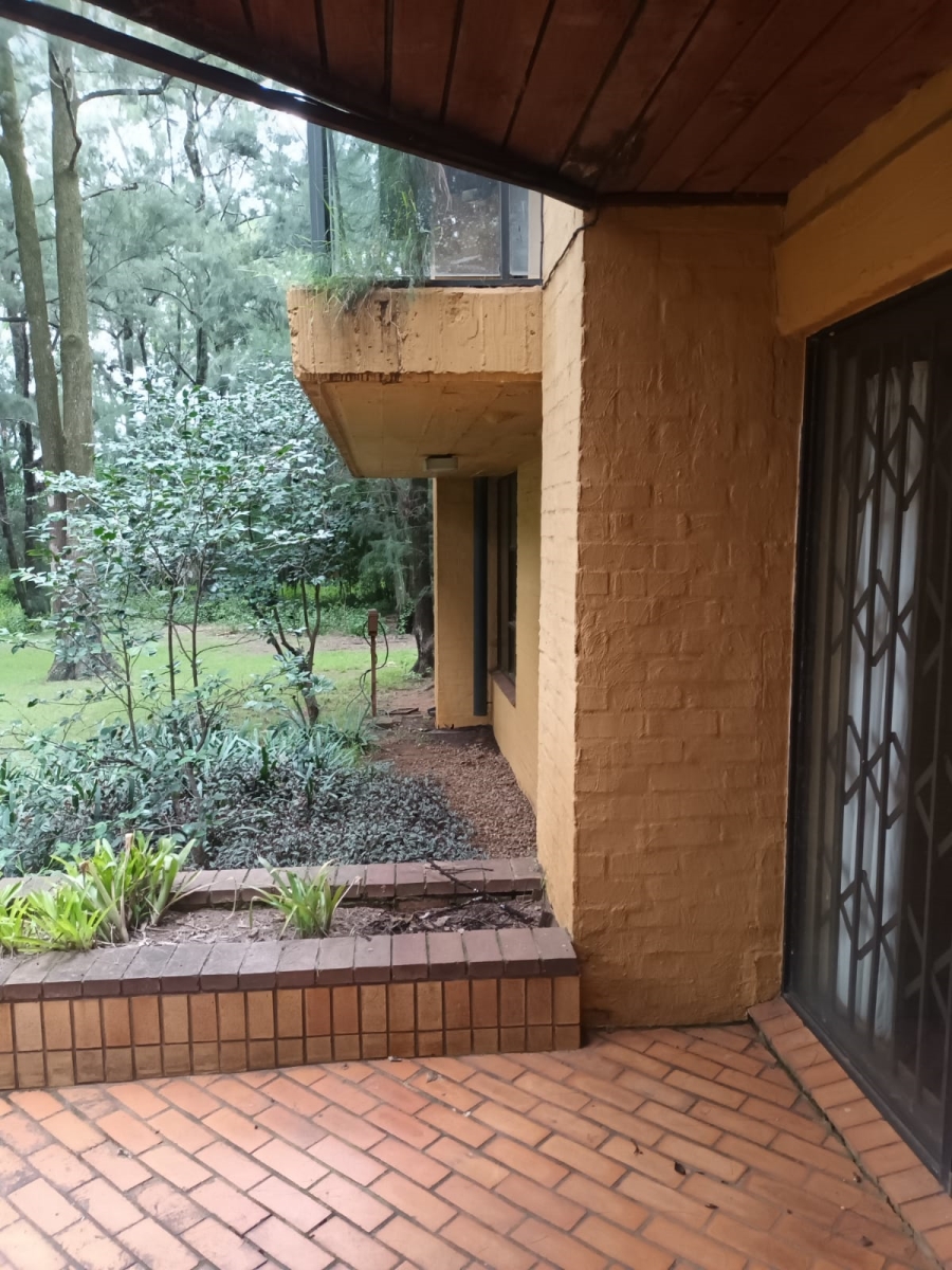 To Let 10 Bedroom Property for Rent in Equestria Gauteng