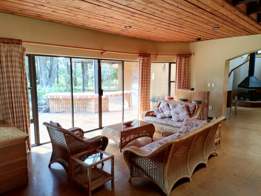 To Let 10 Bedroom Property for Rent in Equestria Gauteng