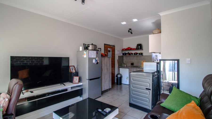 2 Bedroom Property for Sale in Pretoria North Gauteng