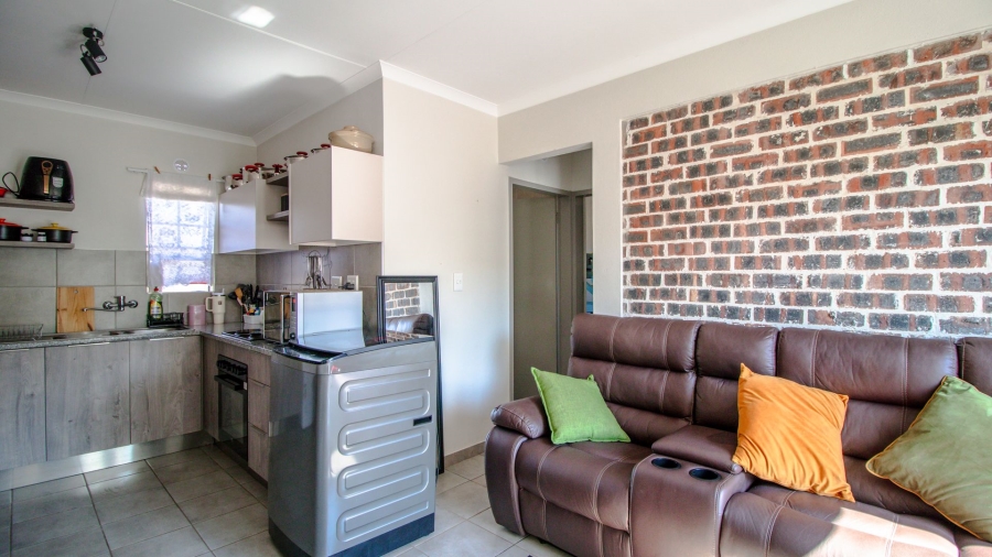 2 Bedroom Property for Sale in Pretoria North Gauteng