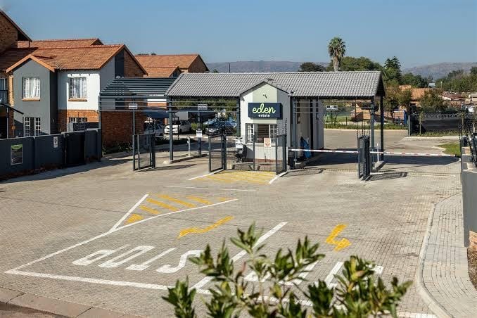 2 Bedroom Property for Sale in Pretoria North Gauteng